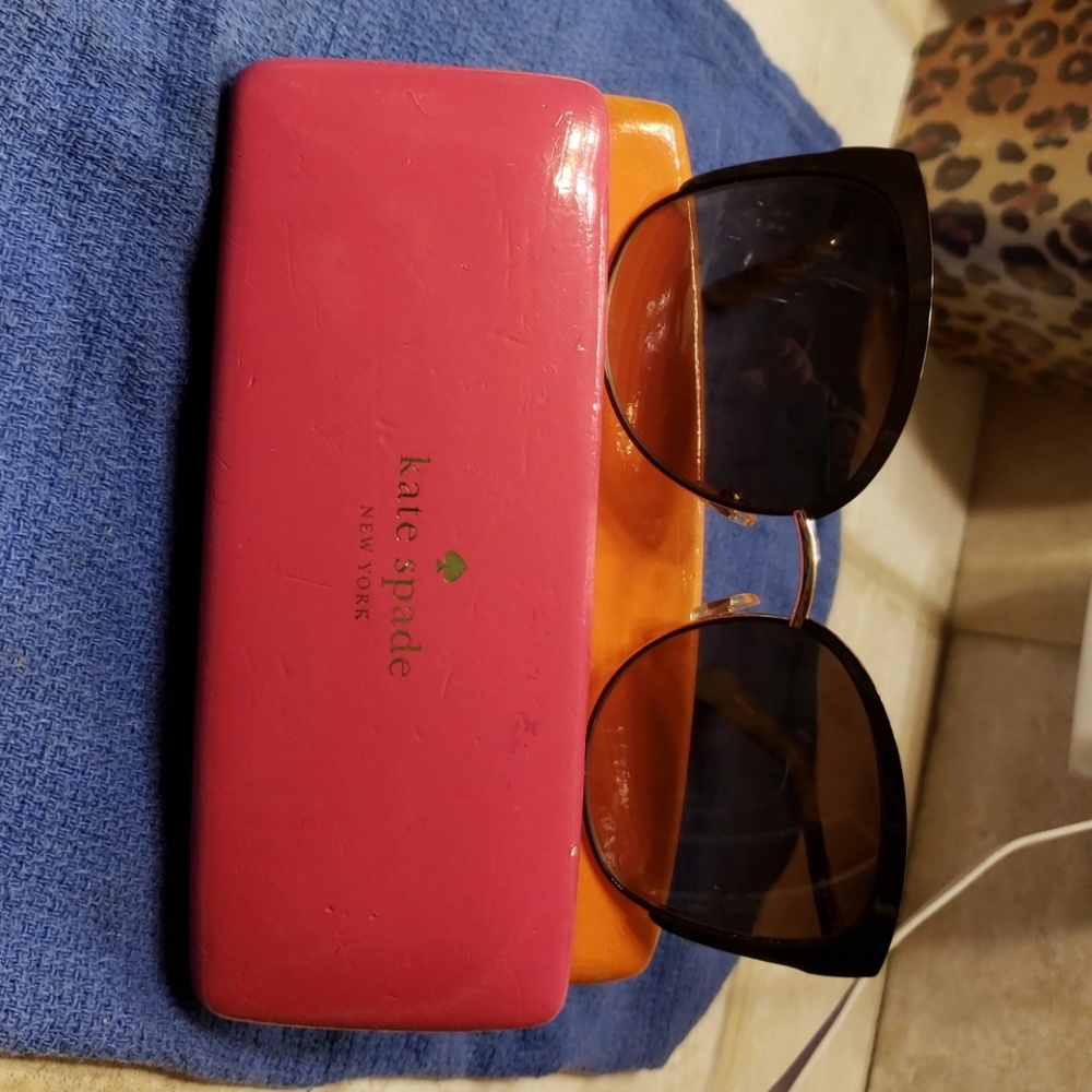 Kate Spade sunglasses (genices)
